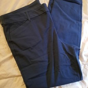 Old Navy Mid Rise Pixie Ankle Pant